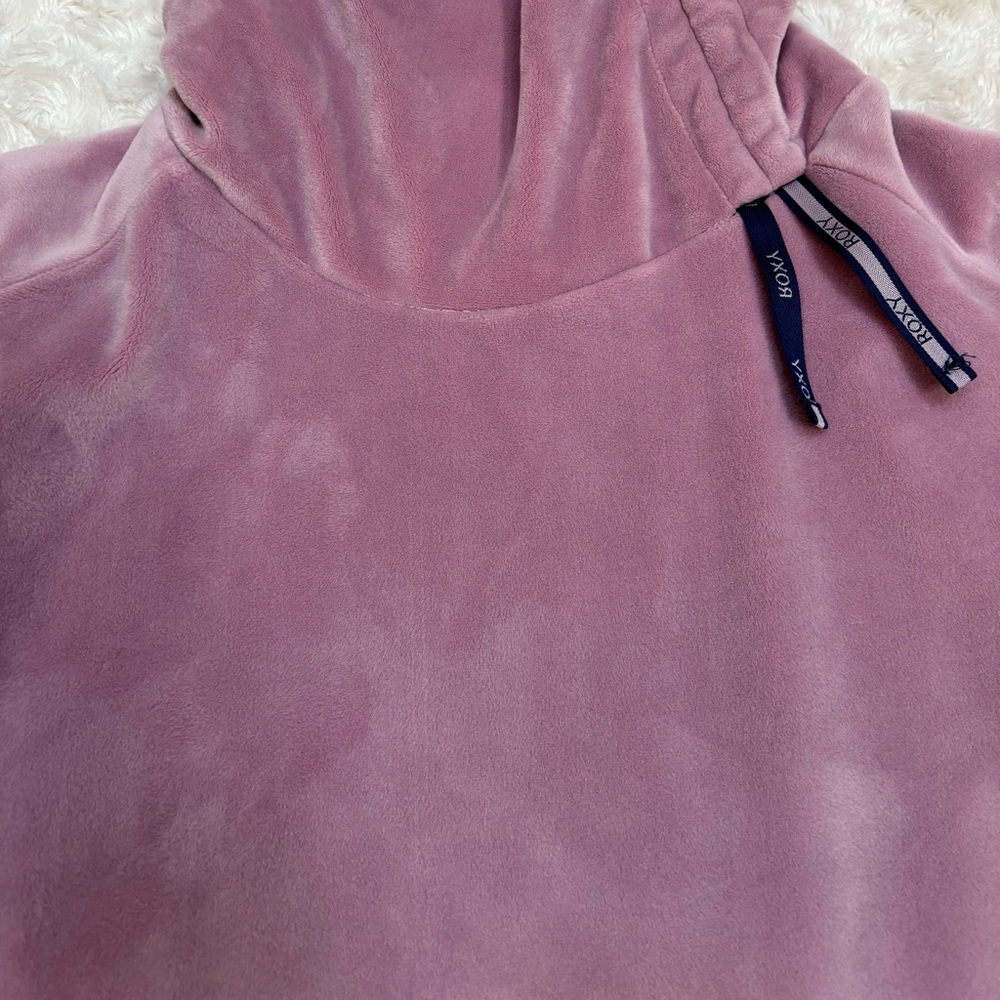 Velour Roxy Pullover - image 2